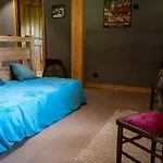 Le De Vincent Chalet Cordon