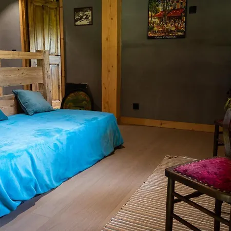 Le De Vincent Chalet Cordon